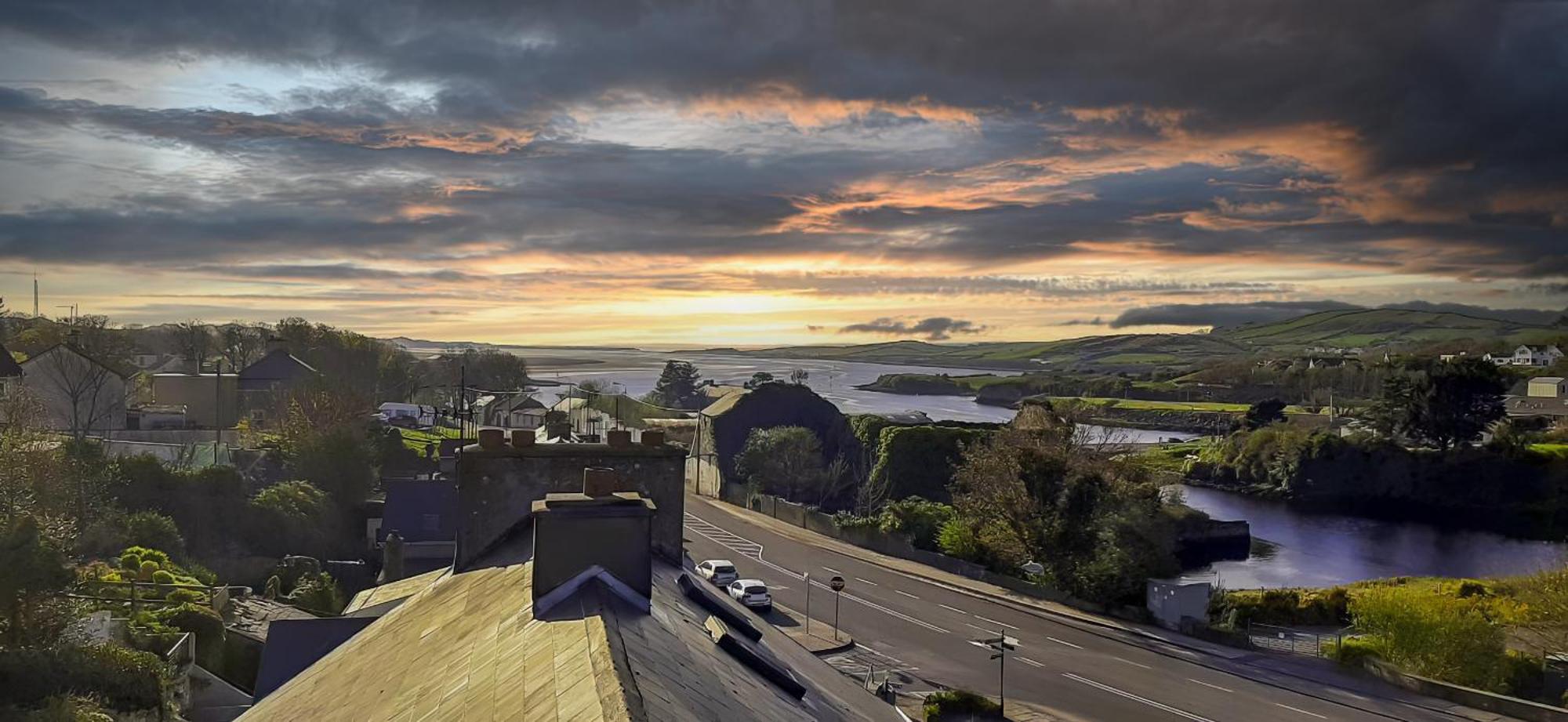 Villa Wild Atlantic Way - Retreat - Sleeps 12 à Ballyshannon Extérieur photo