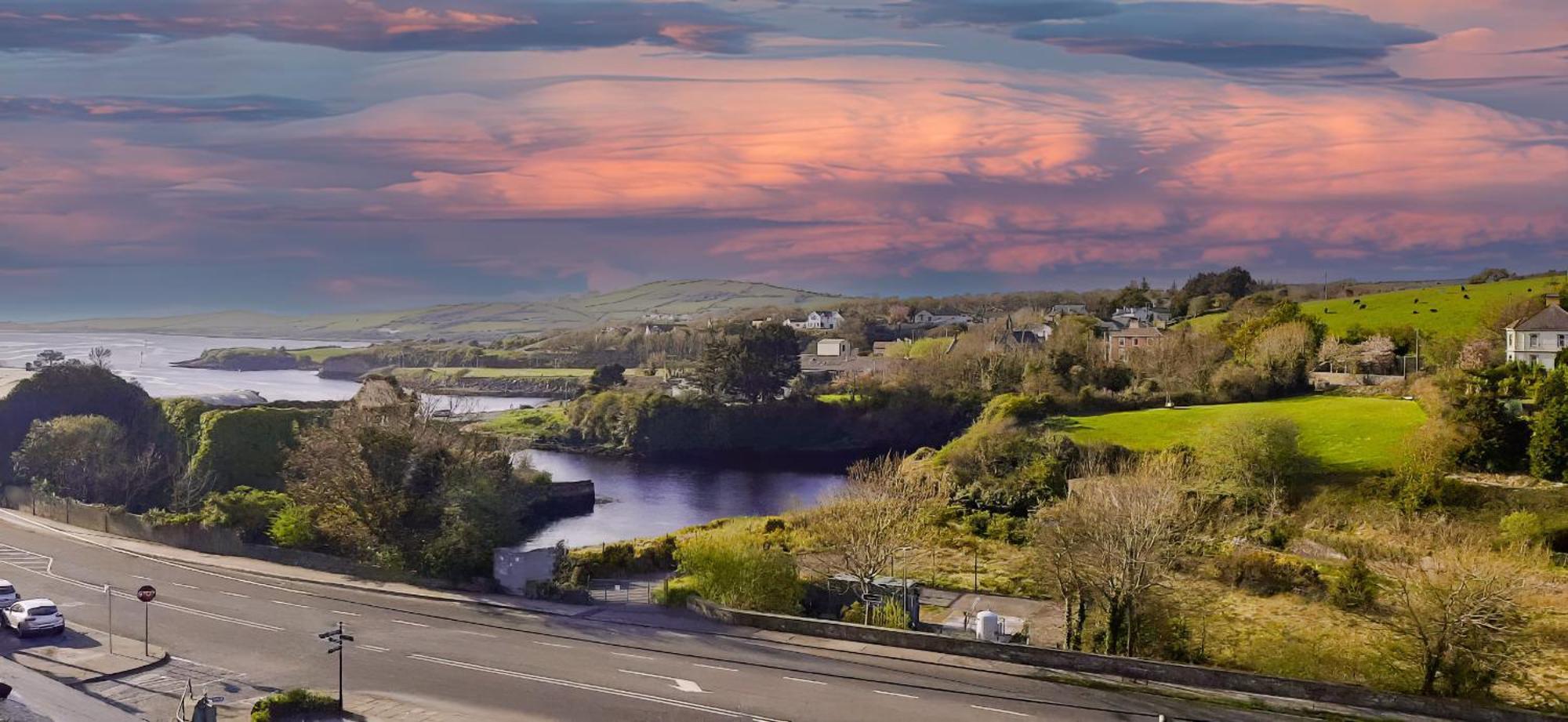 Villa Wild Atlantic Way - Retreat - Sleeps 12 à Ballyshannon Extérieur photo